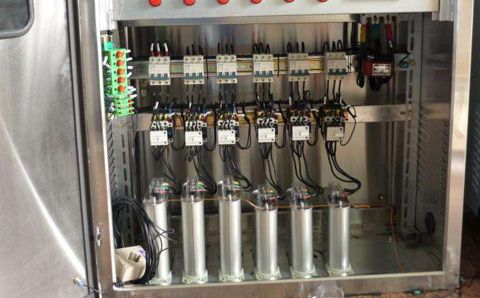 低壓電力電容器爆炸的原因是什么？